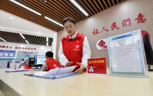 時(shí)政微觀察丨這是黨的一條成功經(jīng)驗(yàn) 勞務(wù)派遣服務(wù)的探索與發(fā)展